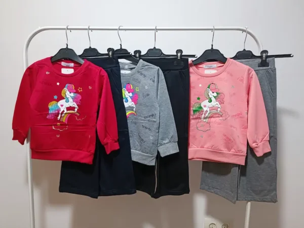 chandal nina junior unicornio gorra