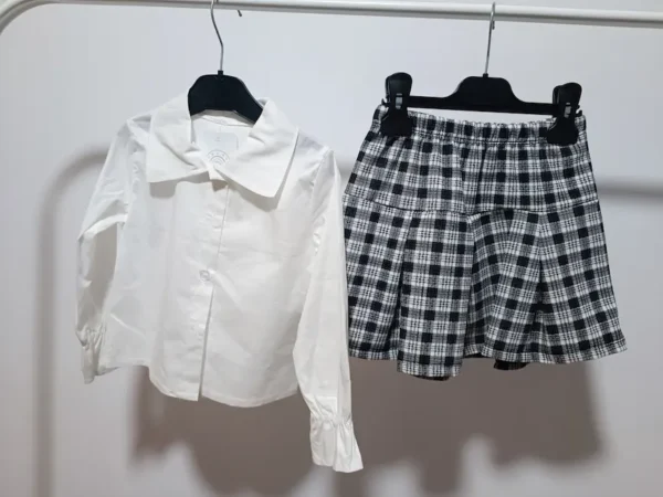 conjunto nina cuadros camisa falda corbata 2